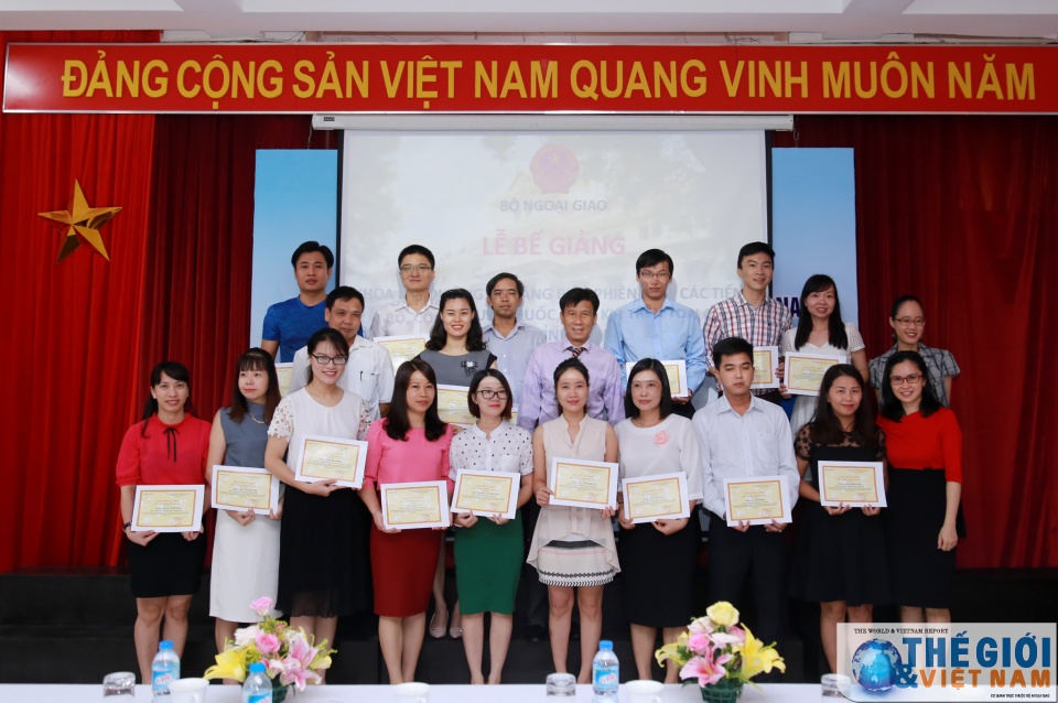 be giang khoa boi duong ky nang bien phien dich 2017