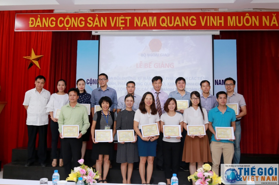 be giang khoa boi duong ky nang bien phien dich 2017