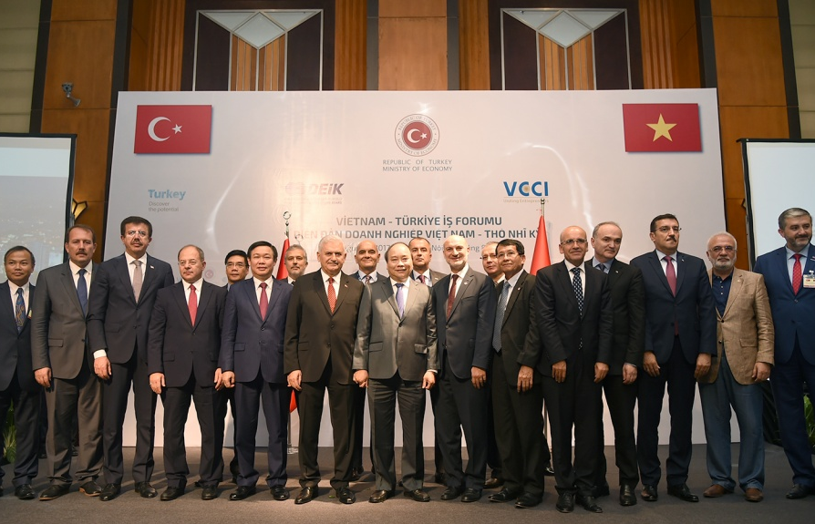 tho nhi ky muon thuc day dau tu vao viet nam