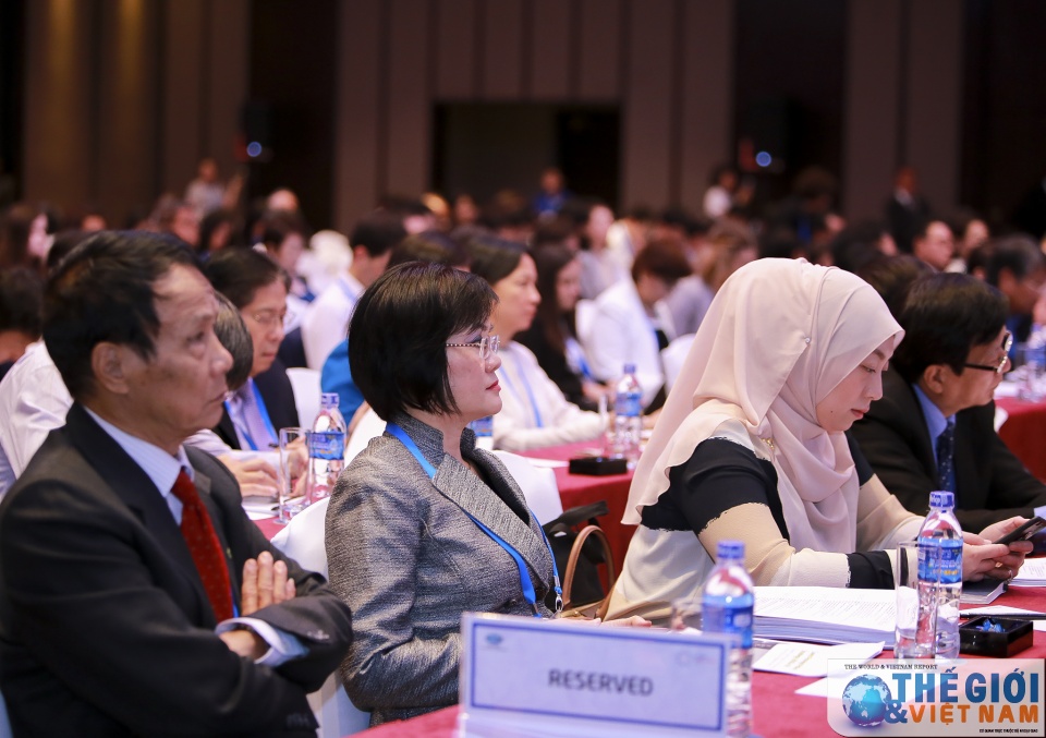 298 khai mac hoi nghi lan thu ba cac quan chuc cao cap apec