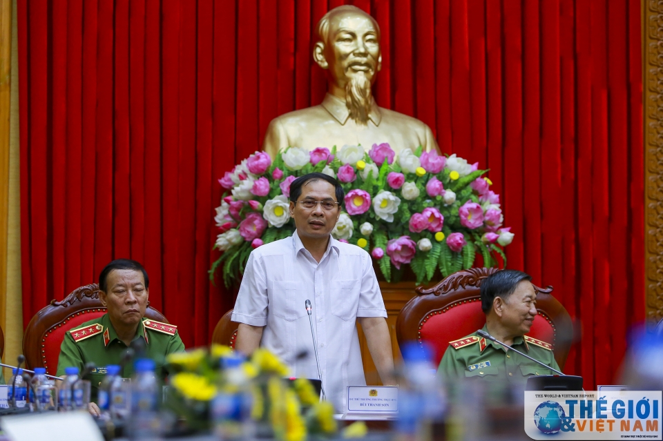 Hợp tác chặt chẽ giữa cơ quan đại Việt Nam ở nước ngoài và Bộ Công an hop tac chat che giua co quan dai viet nam o nuoc ngoai va bo cong an
