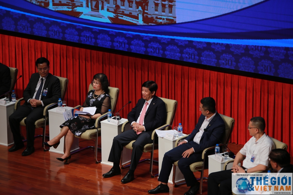 phien thao luan truc tiep giua cac truong cqdd viet nam o nuoc ngoai va doanh nghiep