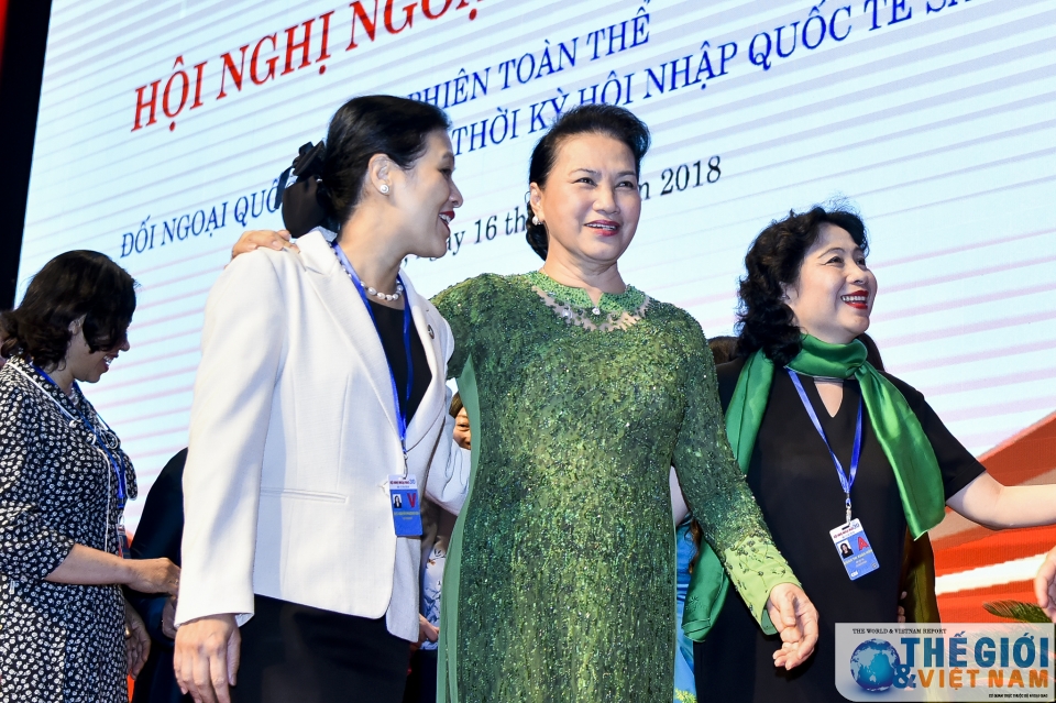 hoi nghi ngoai giao 30 nhung hinh anh tai phien doi ngoai quoc hoi