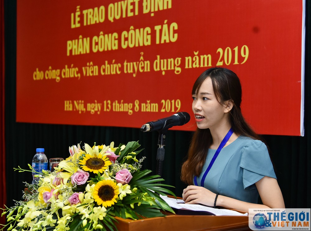 Bộ Ngoại giao trao quyết định công tác cho 78 công chức, viên chức mới được tuyển dụng bo ngoai giao trao quyet dinh cong tac cho 78 cong chuc vien chuc moi duoc tuyen dung