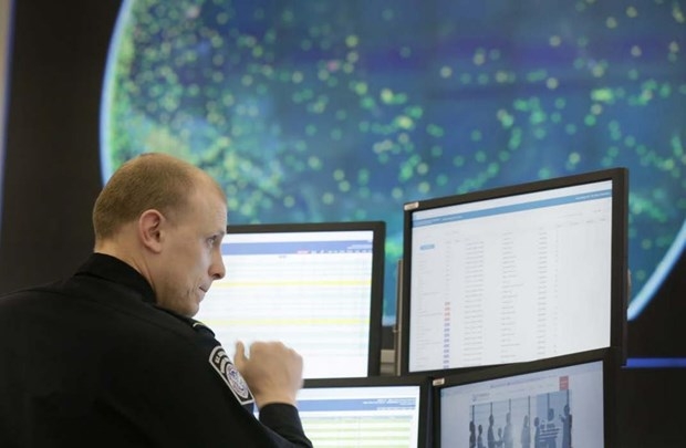 my he thong may tinh cua co quan hai quan va bao ve bien gioi truc trac