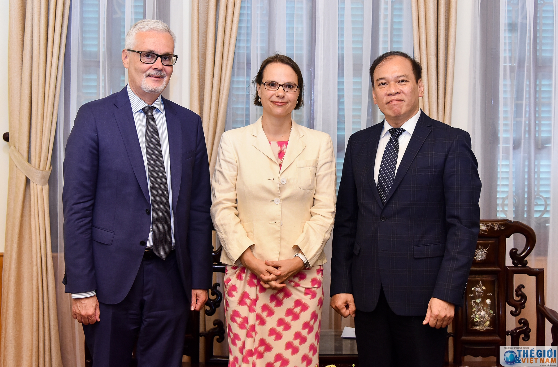 bo ngoai giao trao giay chap nhan lanh su duc tai tp ho chi minh