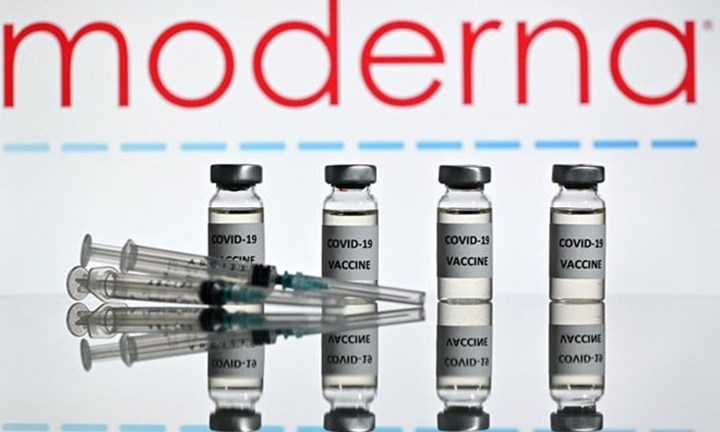 Những người nào nên tạm hoãn tiêm vaccine Moderna?. (Nguồn: AFP)
