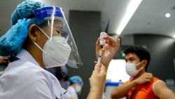 Dịch covid-19 tại TP. Hồ Chí Minh: Người bị trì hoãn tiêm vaccine Covid-19, làm sao để tiêm lại?