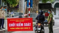 Covid-19: Hà Nội bác bỏ thông tin giả mạo về việc người dân không được di chuyển trong 7 ngày