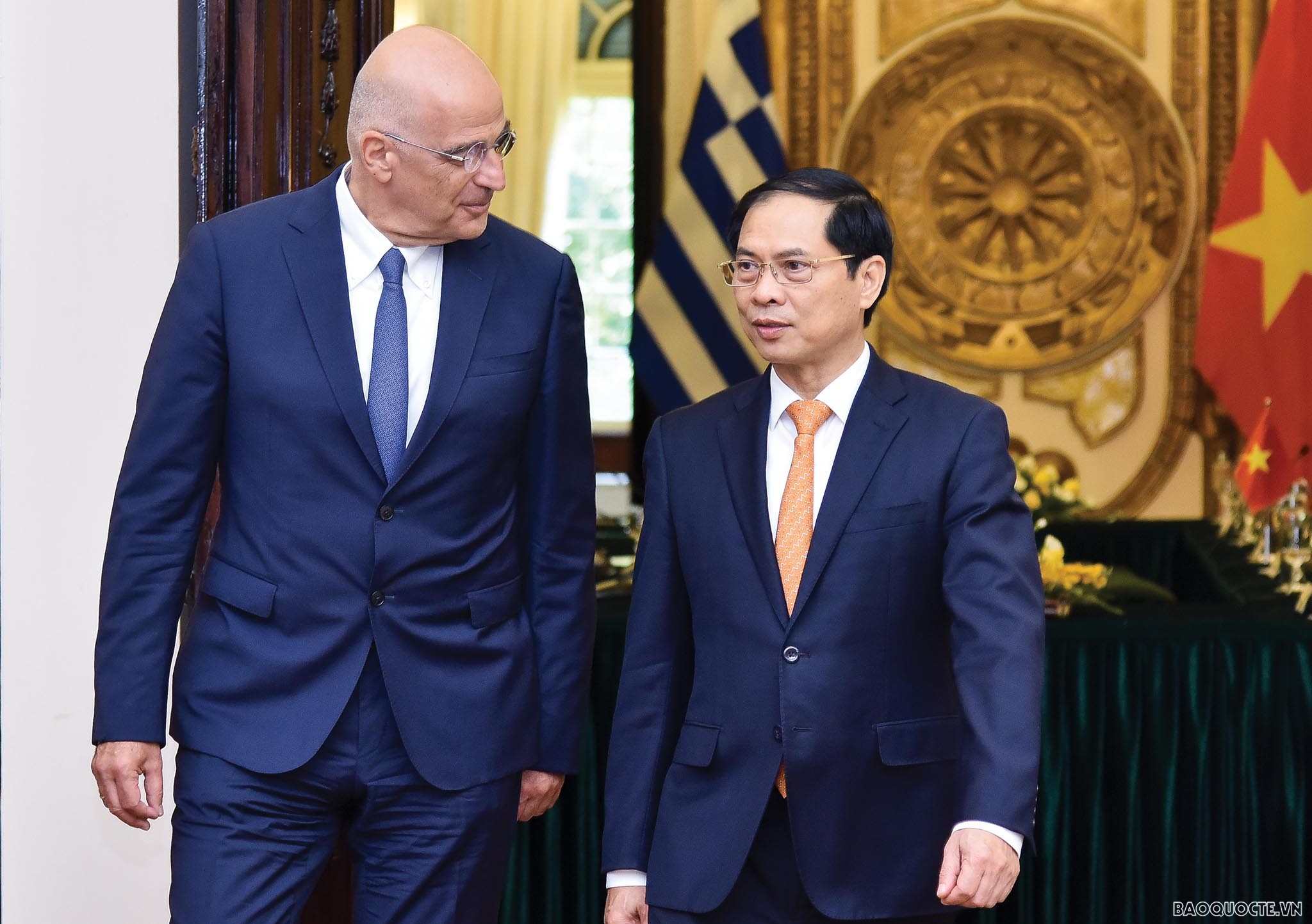 Bộ trưởng Bùi Thanh Sơn đón, hội đàm với Bộ trưởng Ngoại giao Hy Lạp