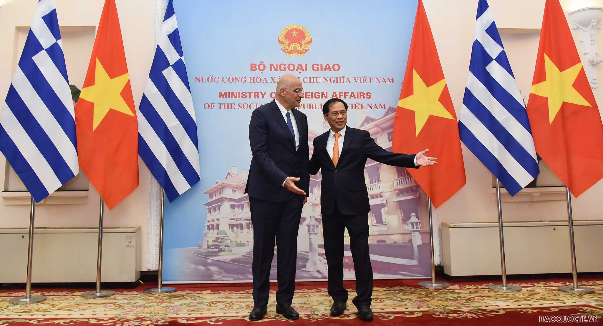 Bộ trưởng Bùi Thanh Sơn đón, hội đàm với Bộ trưởng Ngoại giao Hy Lạp
