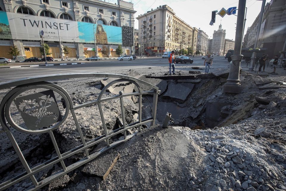 Bộ Quốc phòng Anh: Nga tăng cường tấn công ở miền Đông để 'lôi kéo' binh sĩ Ukraine