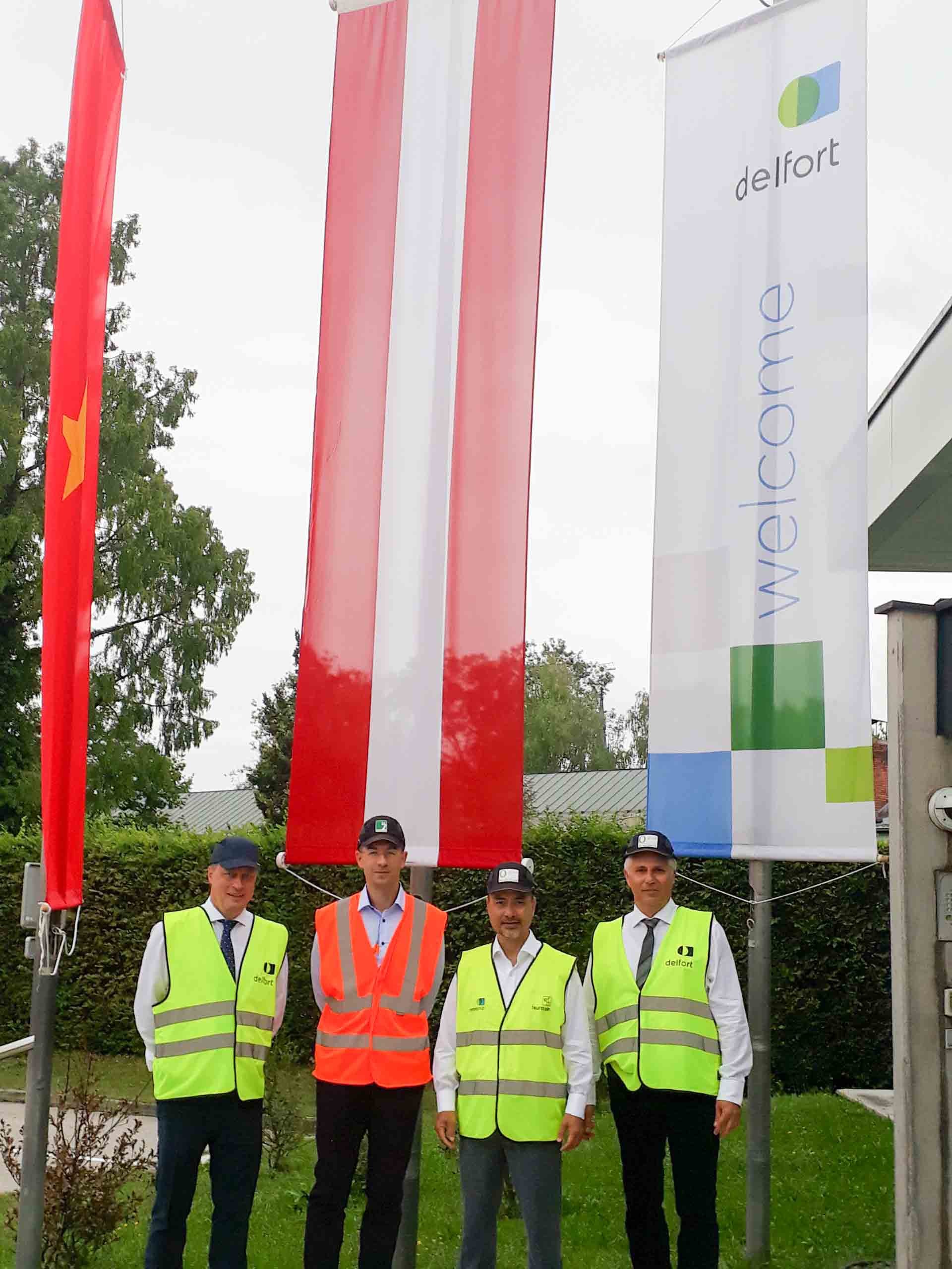 Tập đoàn Defort là nhà sản xuất hàng đầu thế giới về giấy và các sản phẩm giấy chuyên dụng chất lượng cao dùng trong ngành công nghiệp thuốc lá, thực phẩm, dược phẩm, thời trang cao cấp Tập đoàn Defort là nhà sản xuất hàng đầu thế giới về giấy và các sản phẩm giấy chuyên dụng chất lượng cao dùng trong ngành công nghiệp thuốc lá, thực phẩm, dược phẩm, thời trang cao cấp