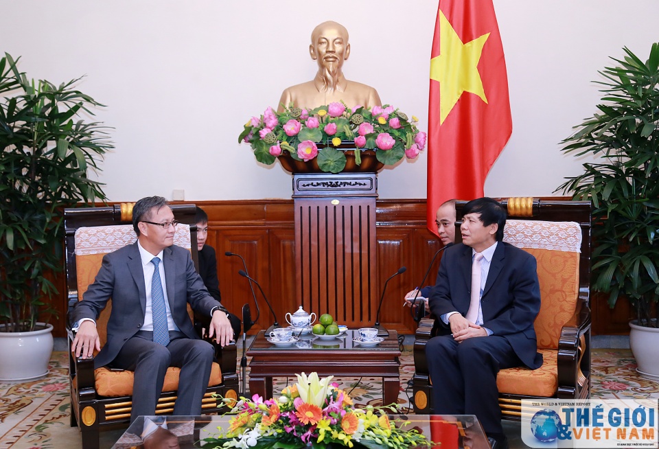 dai su quan lao chuc mung ngay quoc khanh viet nam