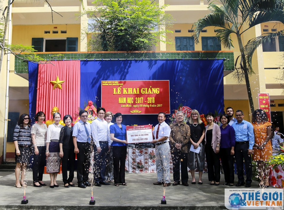trao 200 trieu dong cho hoc sinh tinh nam dinh nhan dip khai giang