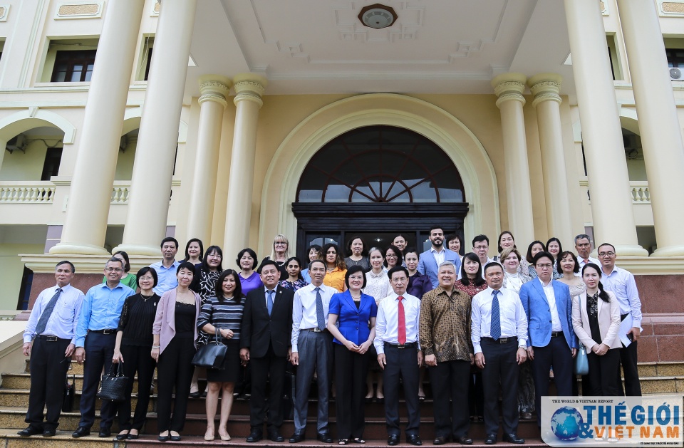 trao 200 trieu dong cho hoc sinh tinh nam dinh nhan dip khai giang