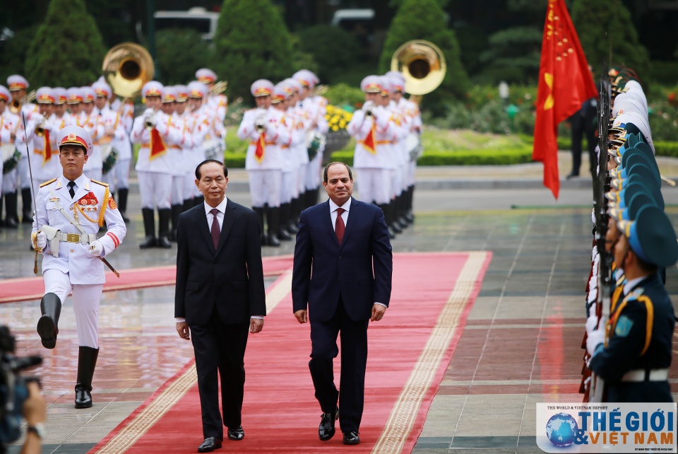 le don chinh thuc tong thong ai cap tai phu chu tich