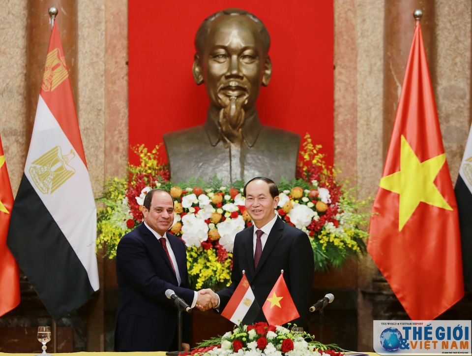 le don chinh thuc tong thong ai cap tai phu chu tich