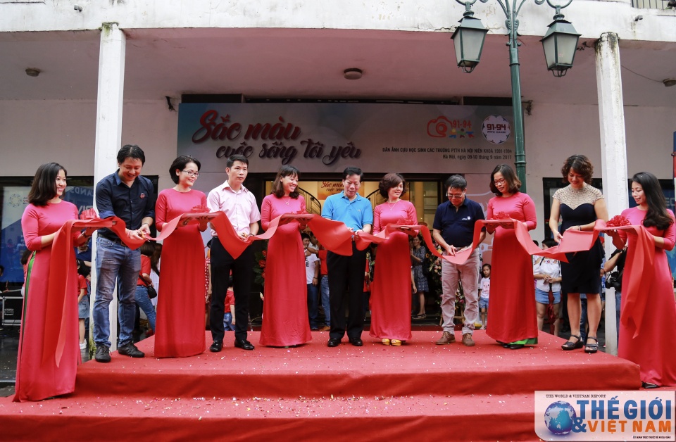 sac mau cuoc song qua anh cuu hoc sinh ha noi