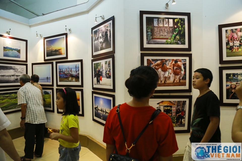 sac mau cuoc song qua anh cuu hoc sinh ha noi