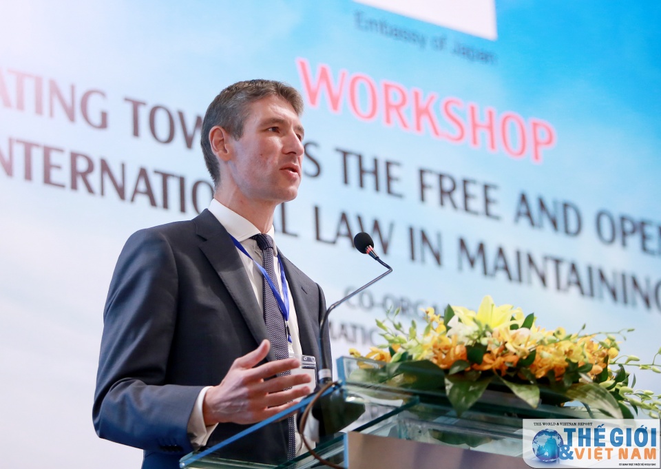 Tăng cường vai trò của luật quốc tế trong việc duy trì trật tự trên biển tang cuong vai tro cua luat quoc te trong viec duy tri trat tu tren bien