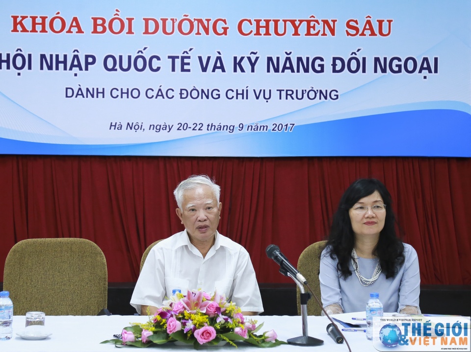 khai giang khoa boi duong chuyen sau ve doi ngoai va hoi nhap quoc te