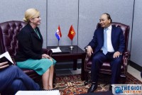 thu tuong gap go kieu bao va ban be hoa ky