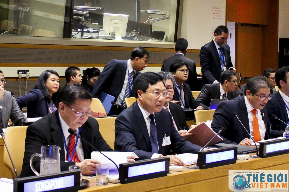 nhung hinh anh pho thu tuong pham binh minh ben le phien thao luan cap cao dhd lhq