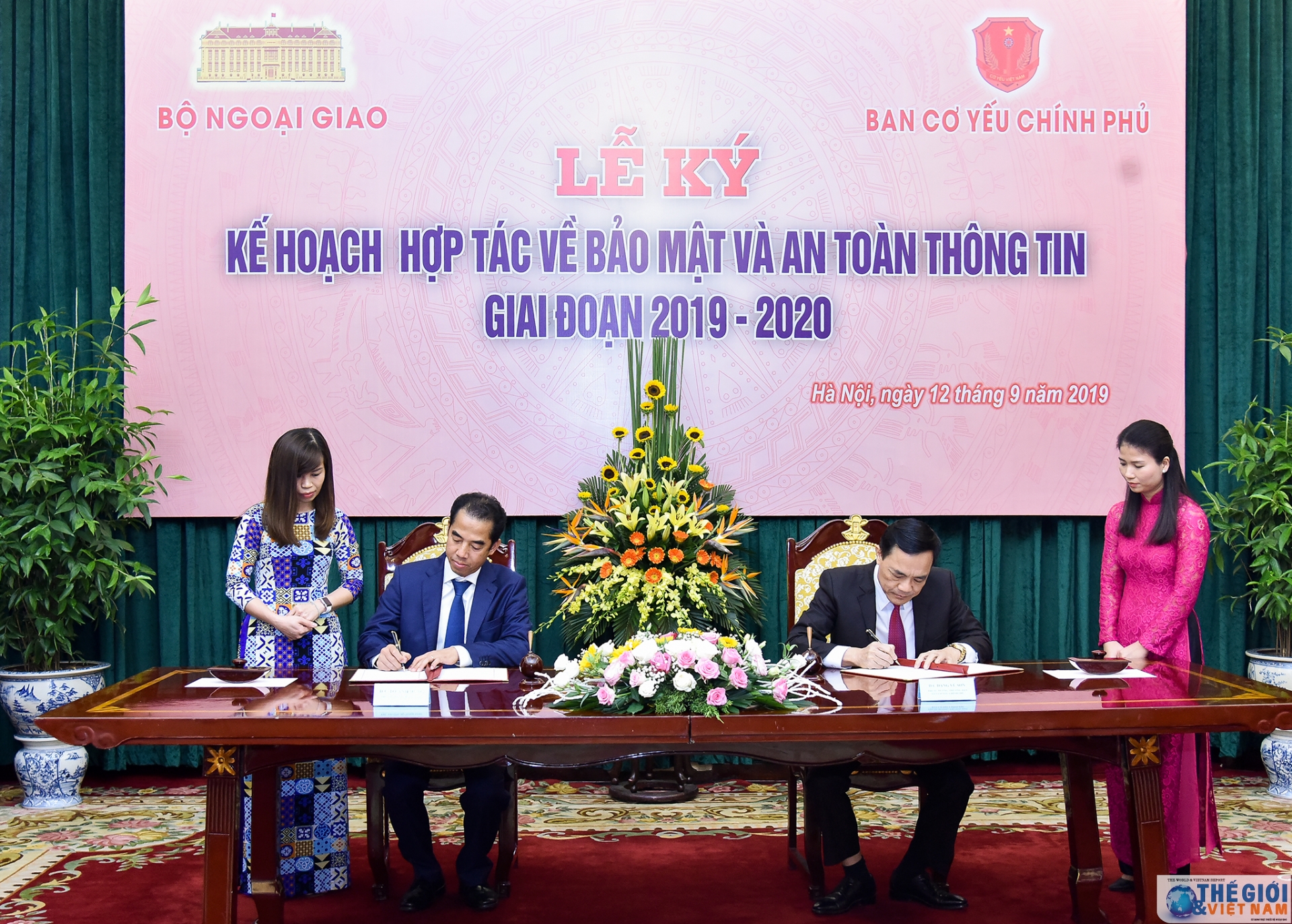 Bộ Ngoại giao và Ban Cơ yếu Chính phủ ký Kế hoạch phối hợp bo ngoai giao va ban co yeu chinh phu ky ke hoach phoi hop