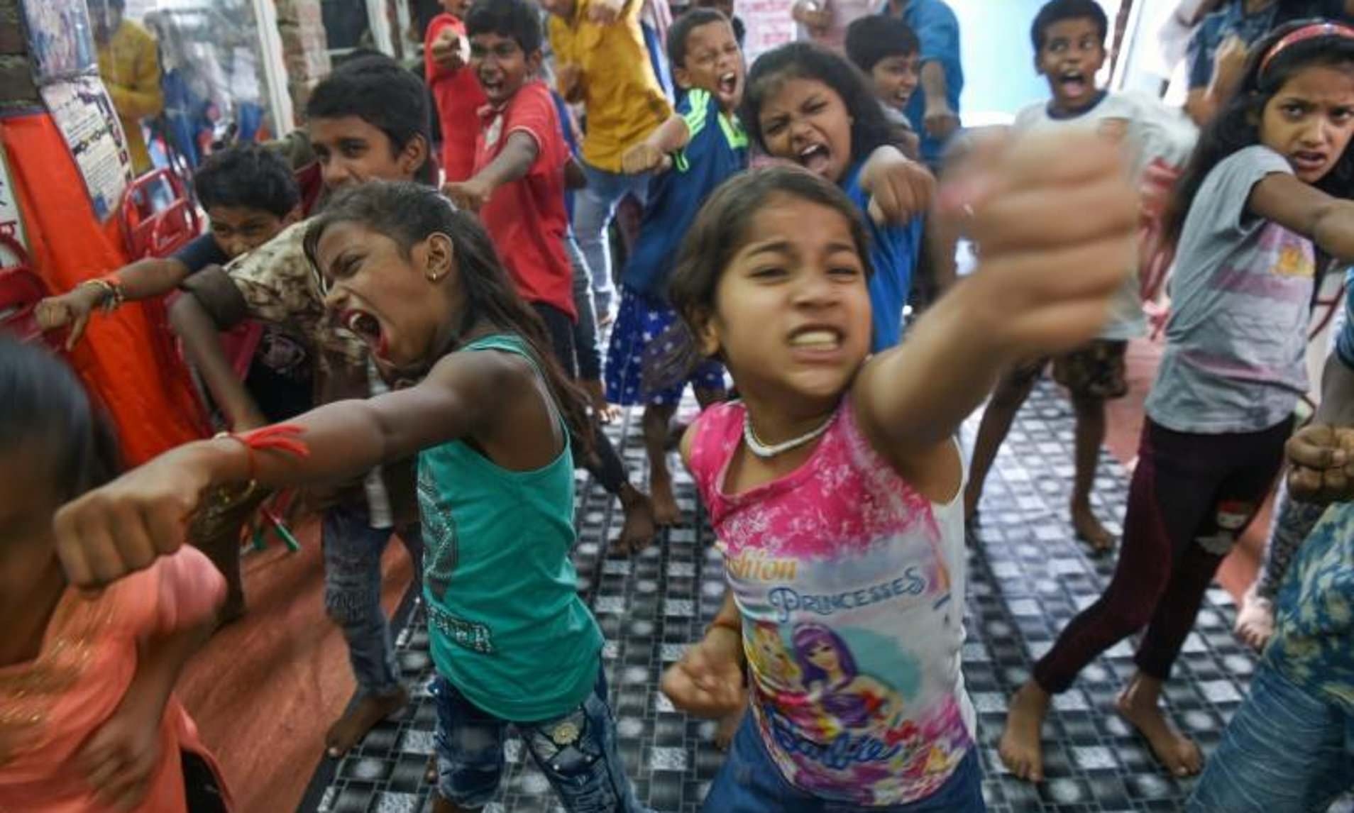 Bollywood - giấc mơ hấp dẫn của cư dân khu ổ chuột Mumbai bollywood giac mo hap dan cua cu dan khu o chuot mumbai