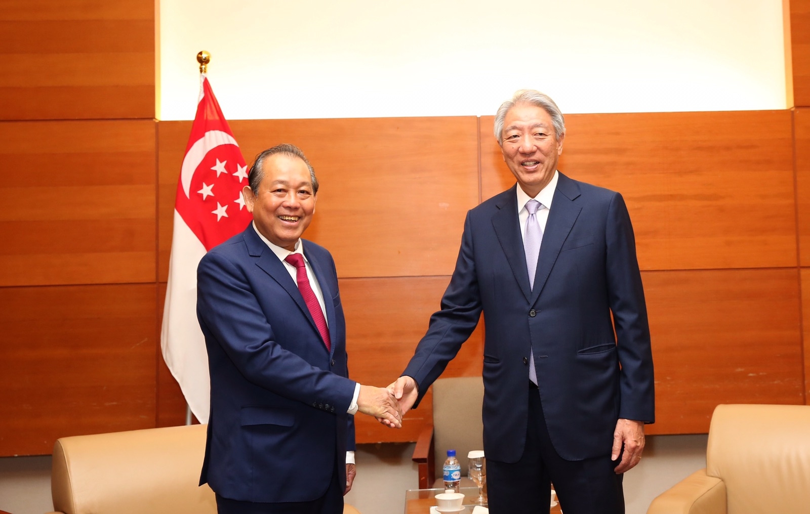 pho thu tuong thuong truc truong hoa binh tham chinh thuc singapore 101599