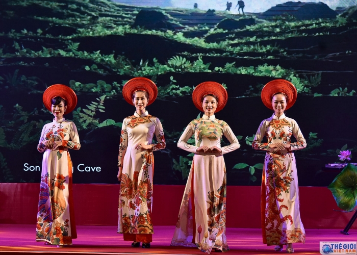 mau sac truyen thong va hien dai trong van hoa viet nam myanmar