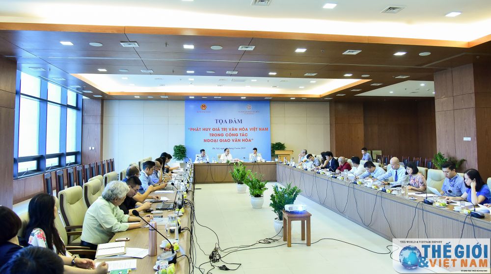 Làm gì để phát huy giá trị văn hóa Việt Nam trong công tác ngoại giao văn hóa lam gi de phat huy gia tri van hoa viet nam trong cong tac ngoai giao van hoa