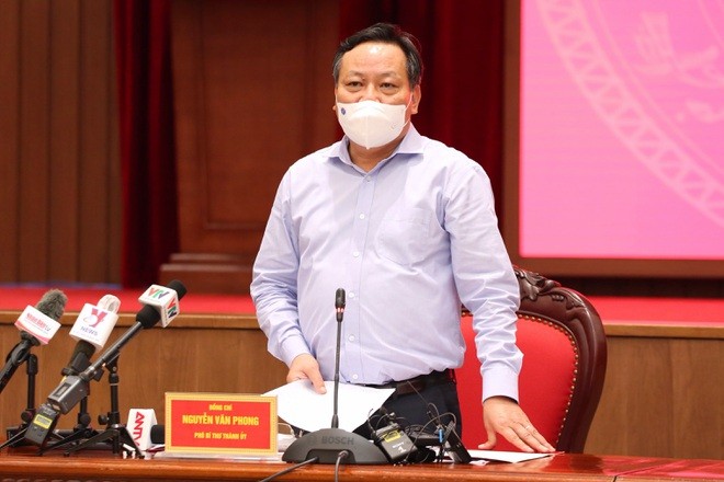 Theo Phó Bí thư Thành ủy Hà Nội cho biết, thành phố đang bàn kế hoạch phục hồi, phát triển kinh tế-xã hội, từng bước tiếp tục nới lỏng căn cứ trên thực tiễn và thích ứng an toàn với dịch… (Ảnh: Sở TT-TT Hà Nội).