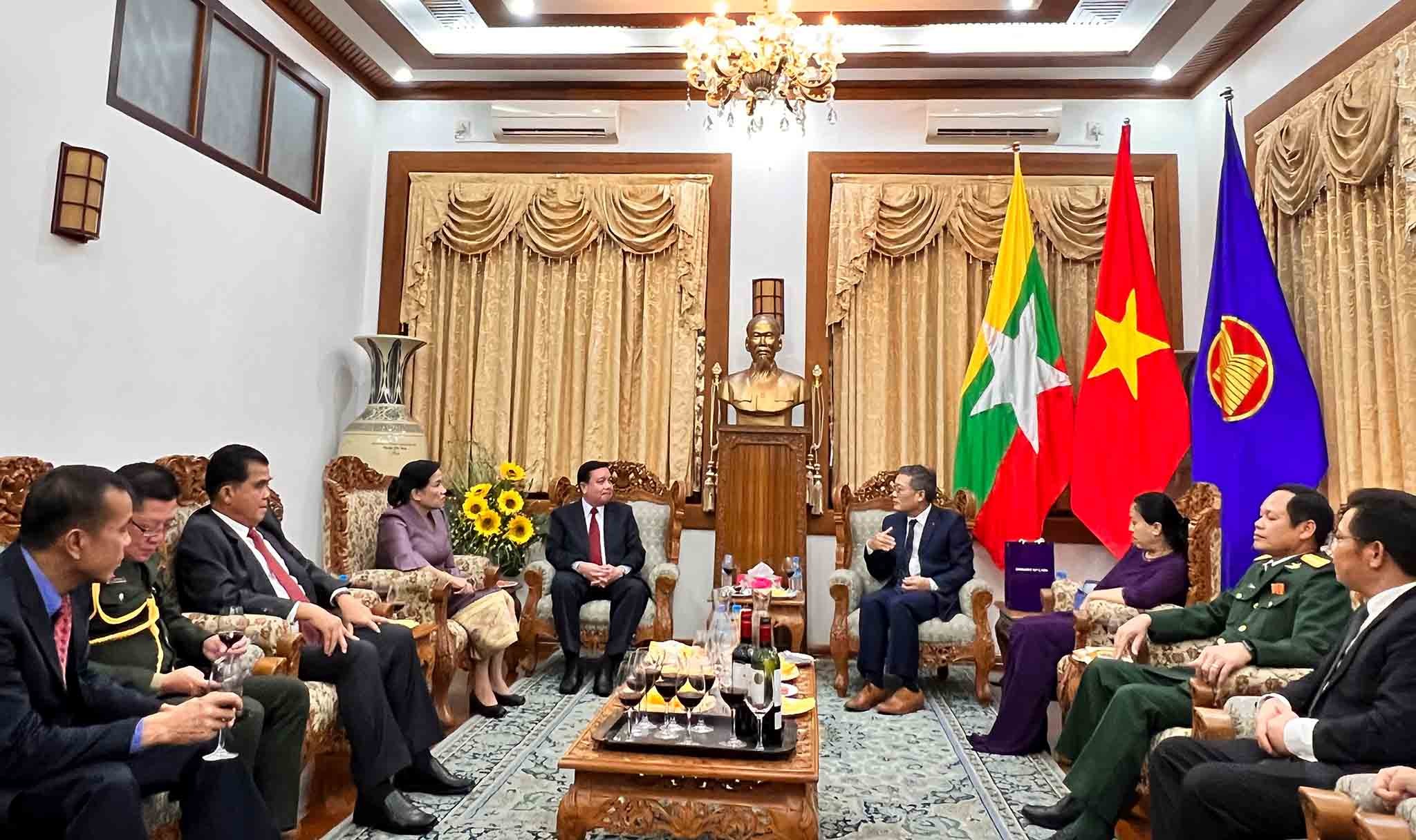 Đại sứ quán Lào tại Myanmar chúc mừng Quốc khánh Việt Nam