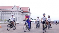 Đạp xe chào mừng kỷ niệm Năm Đoàn kết Hữu nghị Lào-Việt Nam 2022