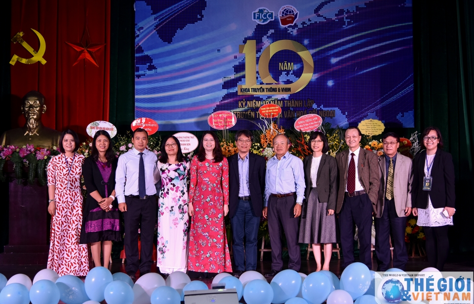 PGS-TS Lê Thanh Bình - “Nghệ sỹ” trong ngoại giao văn hóa