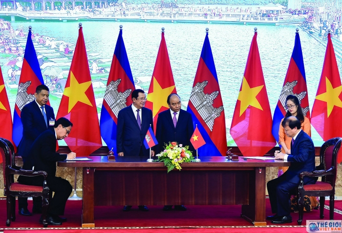 thu tuong nguyen xuan phuc hoi dam voi thu tuong hun sen