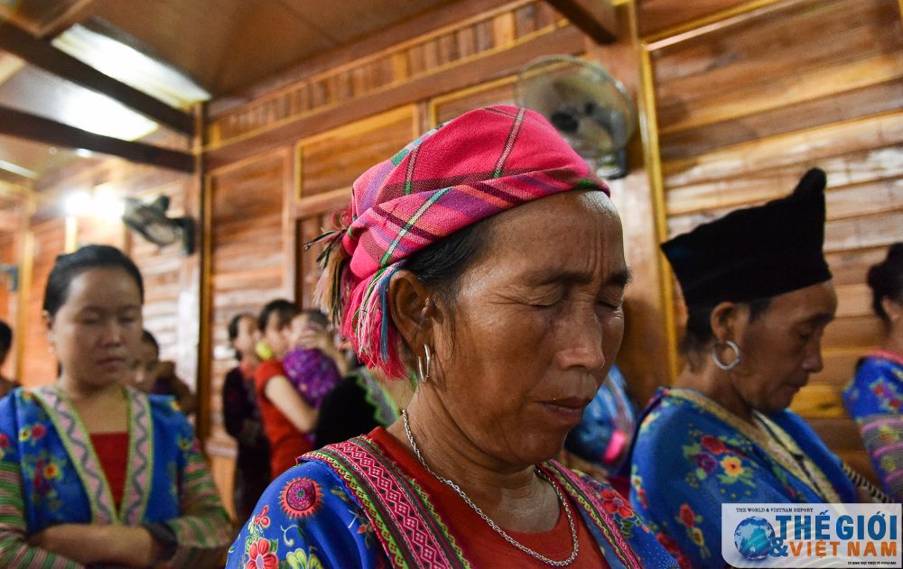 len dien bien cung nguoi mong hat thanh ca