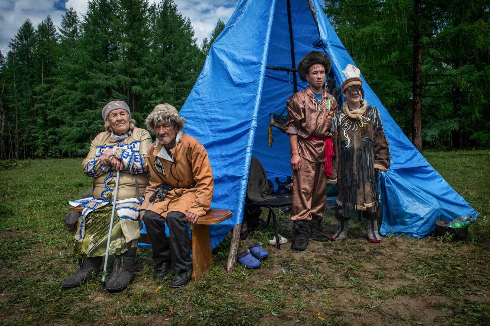 Cuộc sống ở ngôi làng bị cô lập ở Siberia của Nga