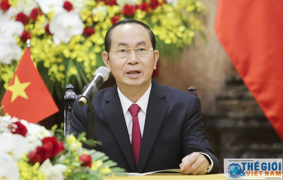 le don chinh thuc tong thong ba lan tai phu chu tich