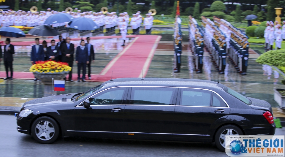 hinh anh le don thu tuong nga tai phu chu tich