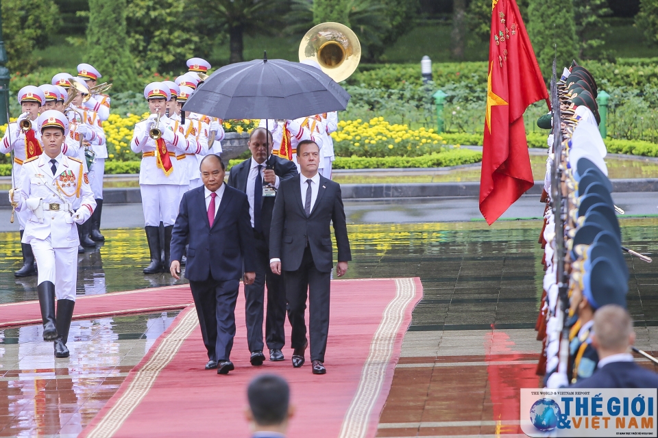 hinh anh le don thu tuong nga tai phu chu tich