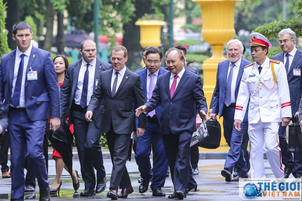 hinh anh le don thu tuong nga tai phu chu tich