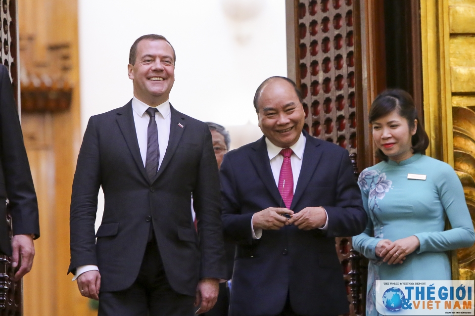 hinh anh le don thu tuong nga tai phu chu tich