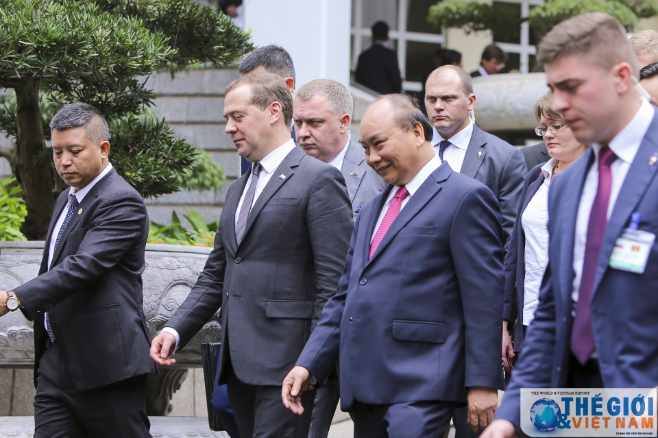 hinh anh le don thu tuong nga tai phu chu tich