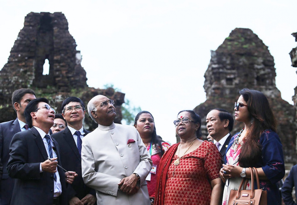 le don tong thong an do tai phu chu tich