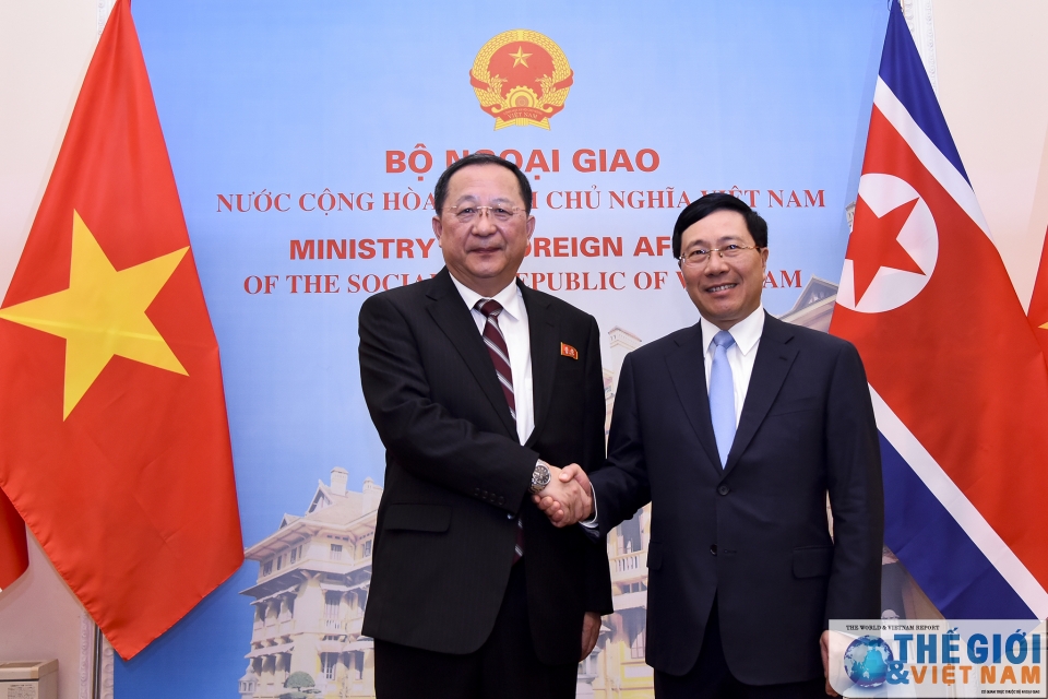 hinh anh ngoai truong trieu tien tai viet nam