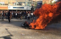 tong thong iran ngac nhien khi viec tang gia xang da co hieu luc