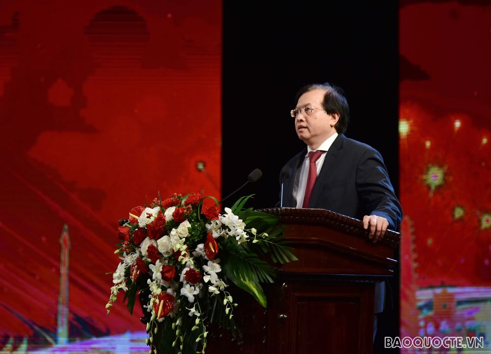 Đại sứ Indonesia tại Việt Nam hát Tiếng Việt trong đêm kỷ niệm quan hệ hai nước